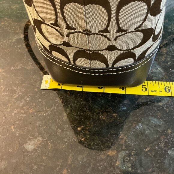 Coach Brown and Tan Tote Bag - Picture 6 of 7